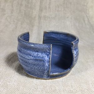 HANDMADE POTTERY SPONGE HOLDER